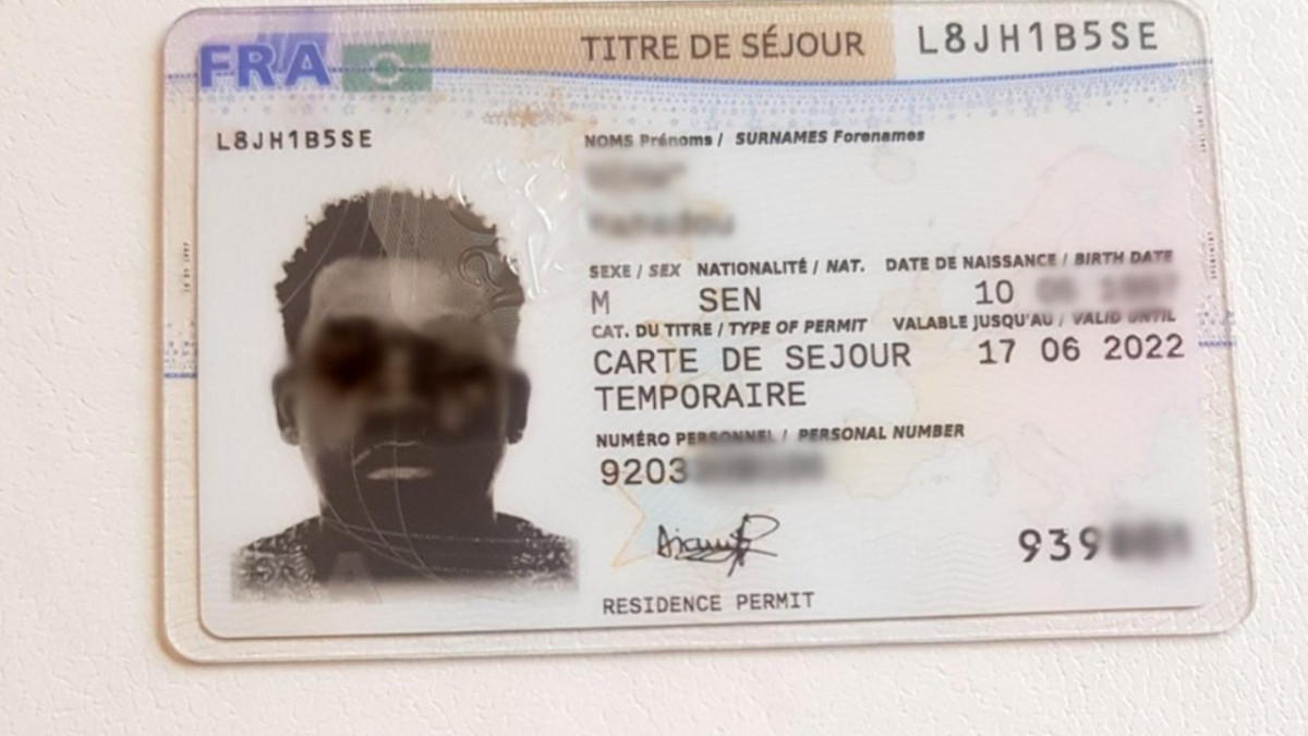 💼 Titre de Séjour Expiré : Pouvez-vous Continuer à Travailler en France ?